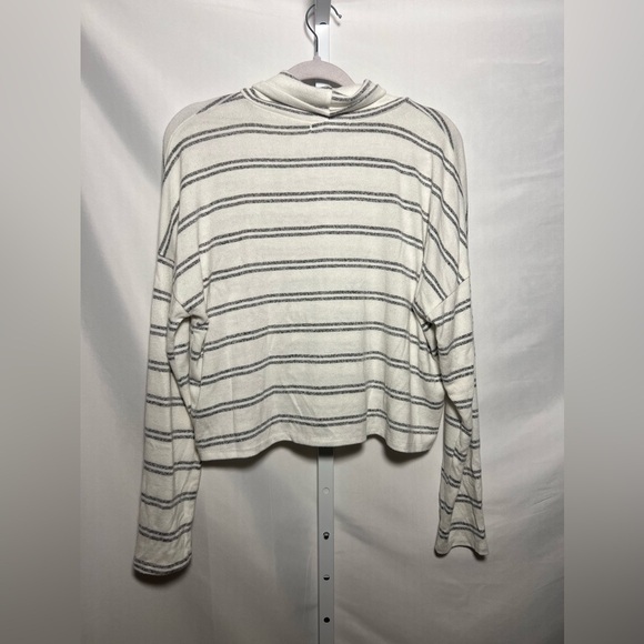 Caution To The Wind - White Striped Cozy Turtleneck Sweater - Picture 2 of 5